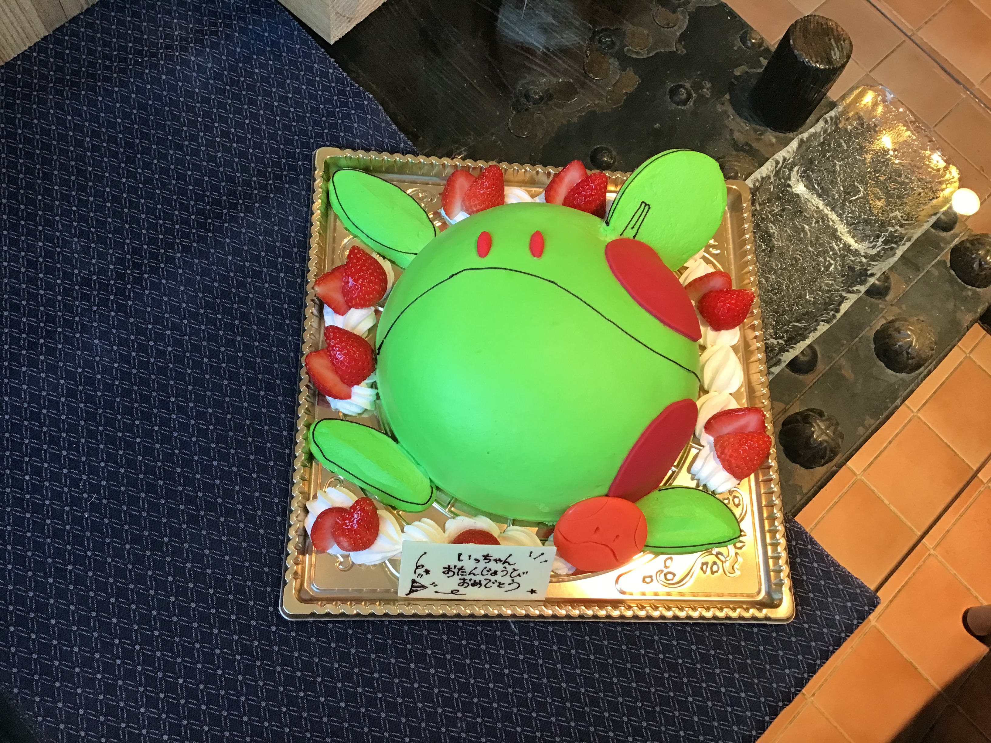 香川県高松市　パティスリーグレース　キャラクターケーキ　３Ｄケーキ　ガンダムケーキ　水星の魔女ケーキ　ハロケーキス　レッダマーキュリーのハロ　バースデーケーキ　