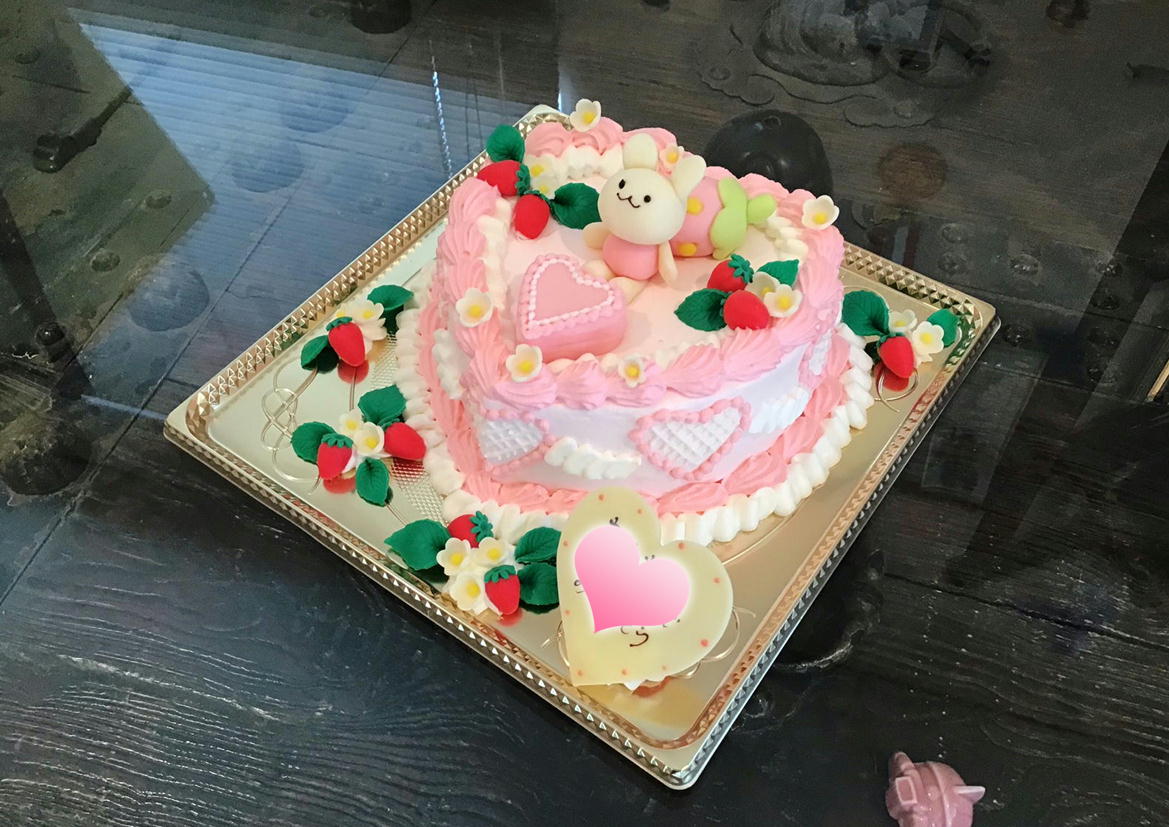 香川県ケーキ　高松市ケーキ　グレースケーキ　お誕生ケーキ　バースデーケーキ　マザーグースケーキ　チョコ細工ケーキ　チョコ人形ケーキ　ブランジスタケーキ