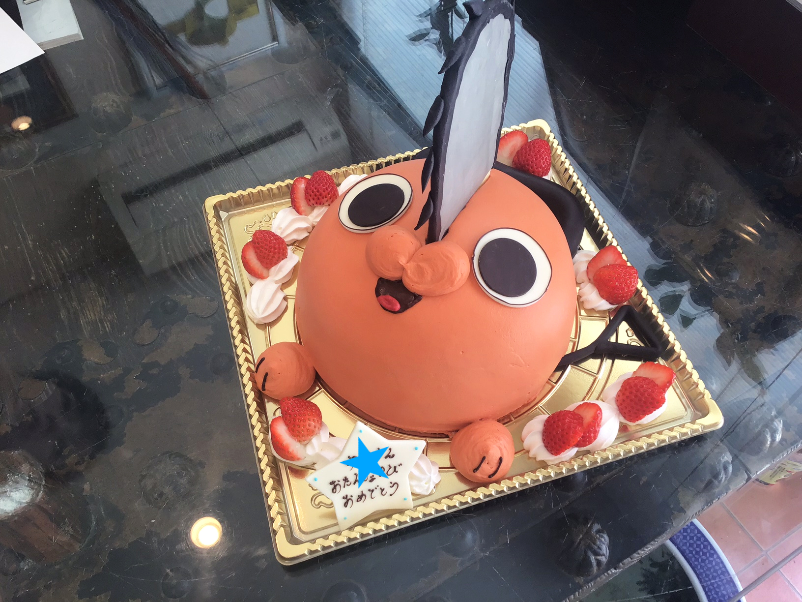 JAPANCake　香川県　高松市　パティスリーグレース　チェーンソーマンケーキ　ポチタケーキ　立体ケーキ　３Ｄケーキ　