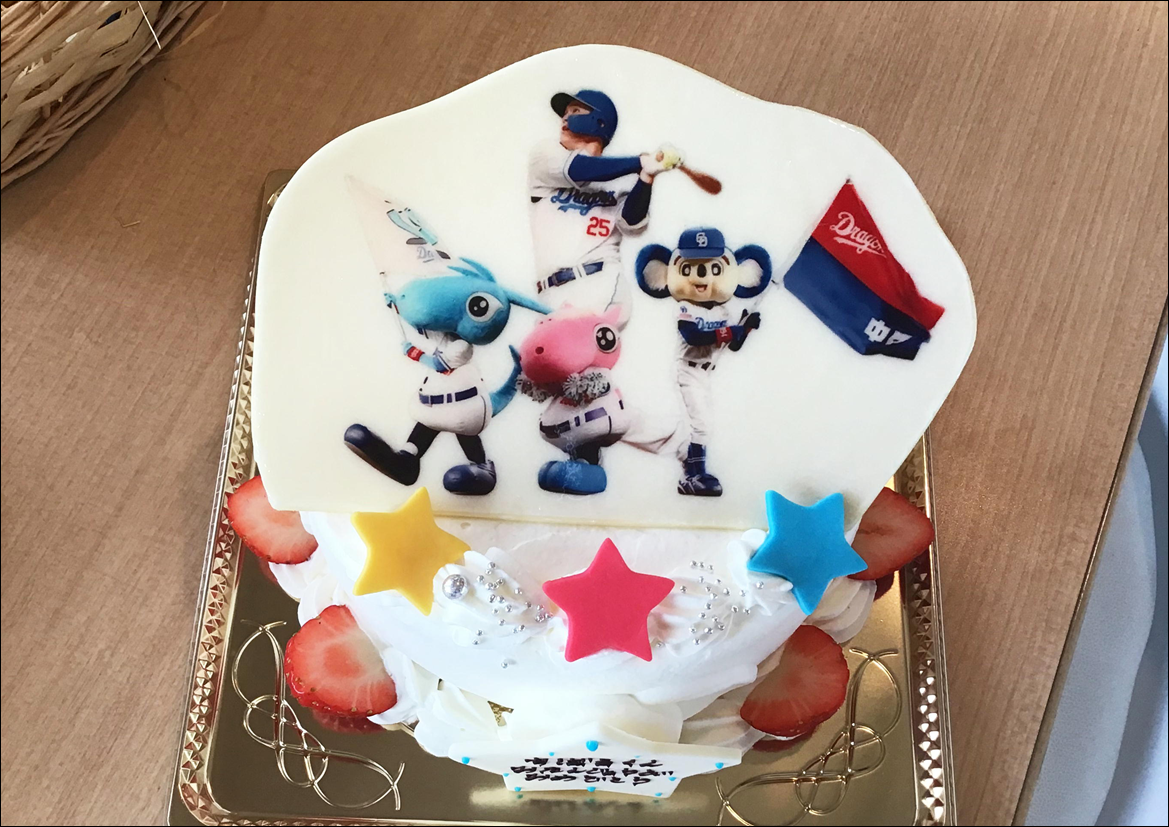 香川県高松市パティスリー　パティスリーグレース　写真ケーキ　プリントケーキ　プロ野球ケーキ　中一ドラゴンズケーキ
