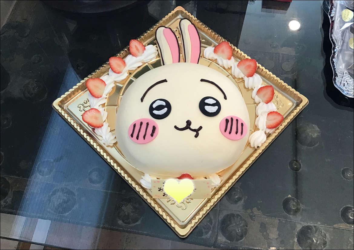 香川県高松市パティスリー　パティスリーグレース　3Dケーキ　キャラクターケーキ　お誕生ケーキ　バースデーケーキ　ちいかわケーキ　ウサギケーキ